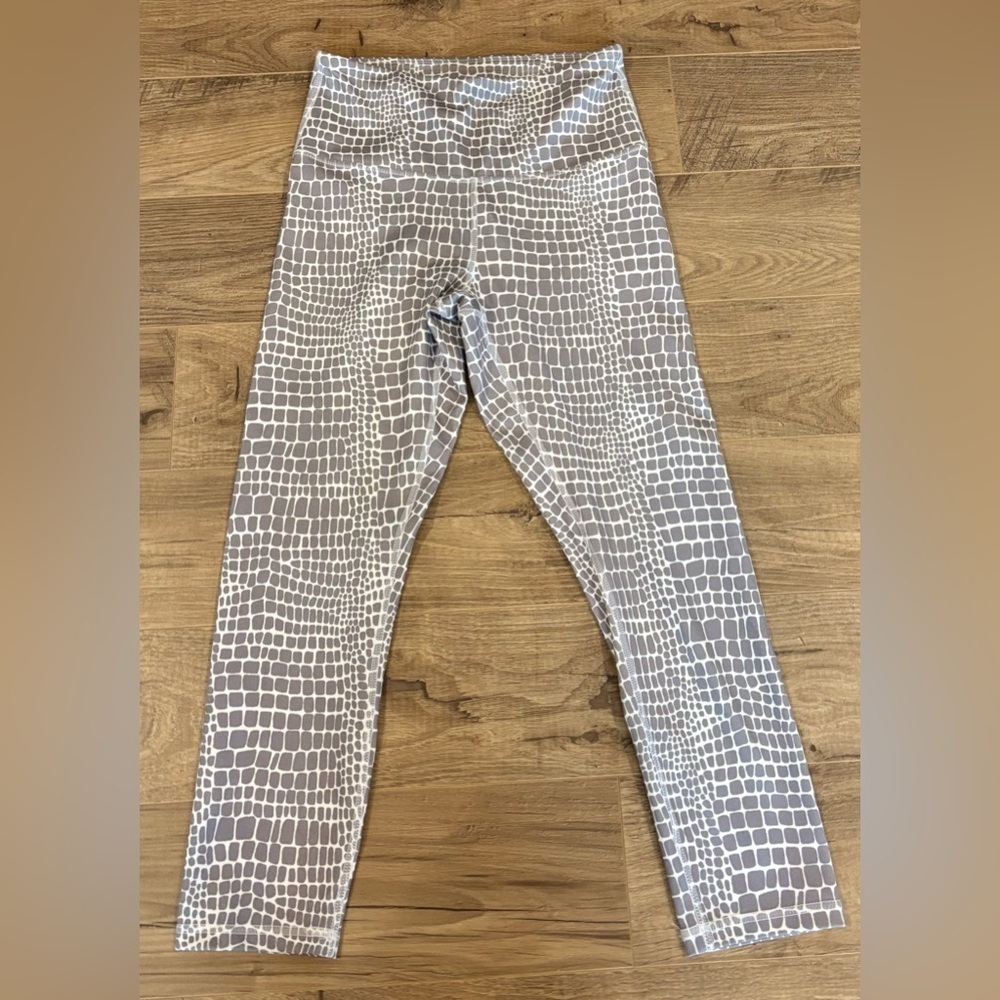 Balance Collection Crocodile Print Leggings Grey&White High-Waisted Size Small - Picture 2 of 7